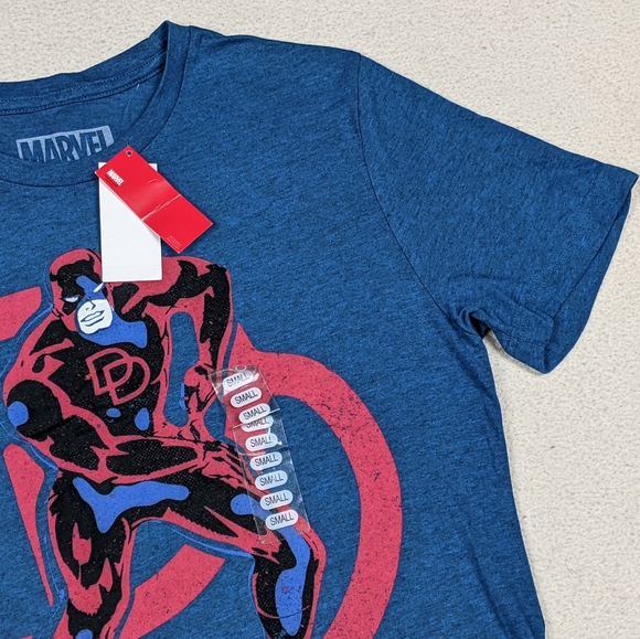 NWT Marvel Comics Daredevil French Blue T-shirt Men's Size Small - Picture 4 of 15